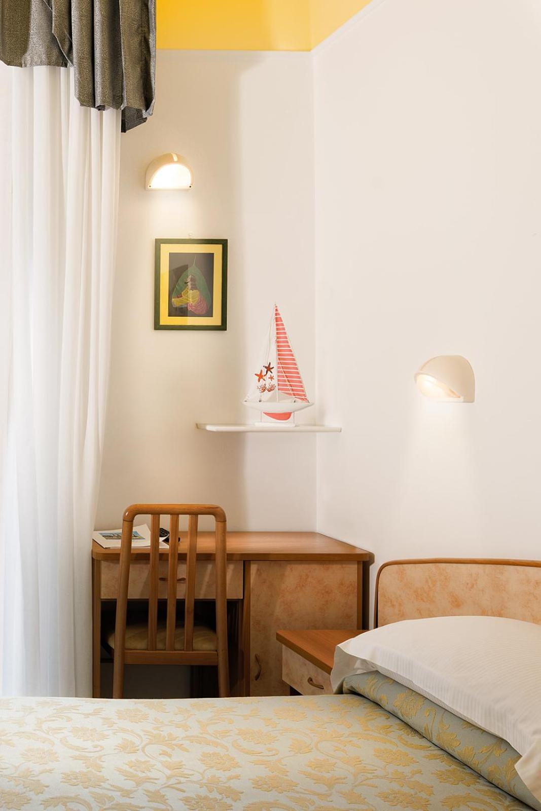Hotel Eliseo เบลลาเรีย-อีเจอา มารีนา ภายนอก รูปภาพ